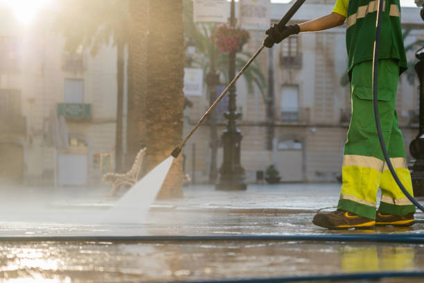 Best Pool Deck Cleaning  in Livingston, MT
